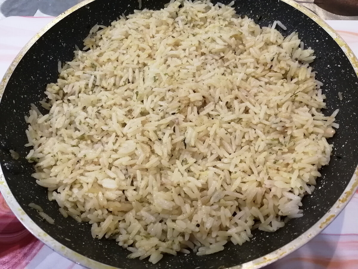 Как я готовлю вкусный рис на сковороде: всего 23 минуты и рис получается зёрнышко к зёрнышку