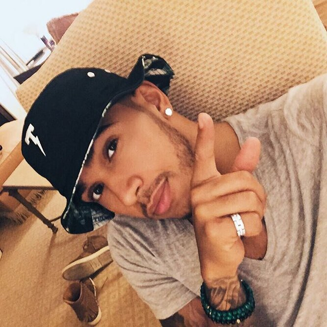 Льюис Хэмилтон