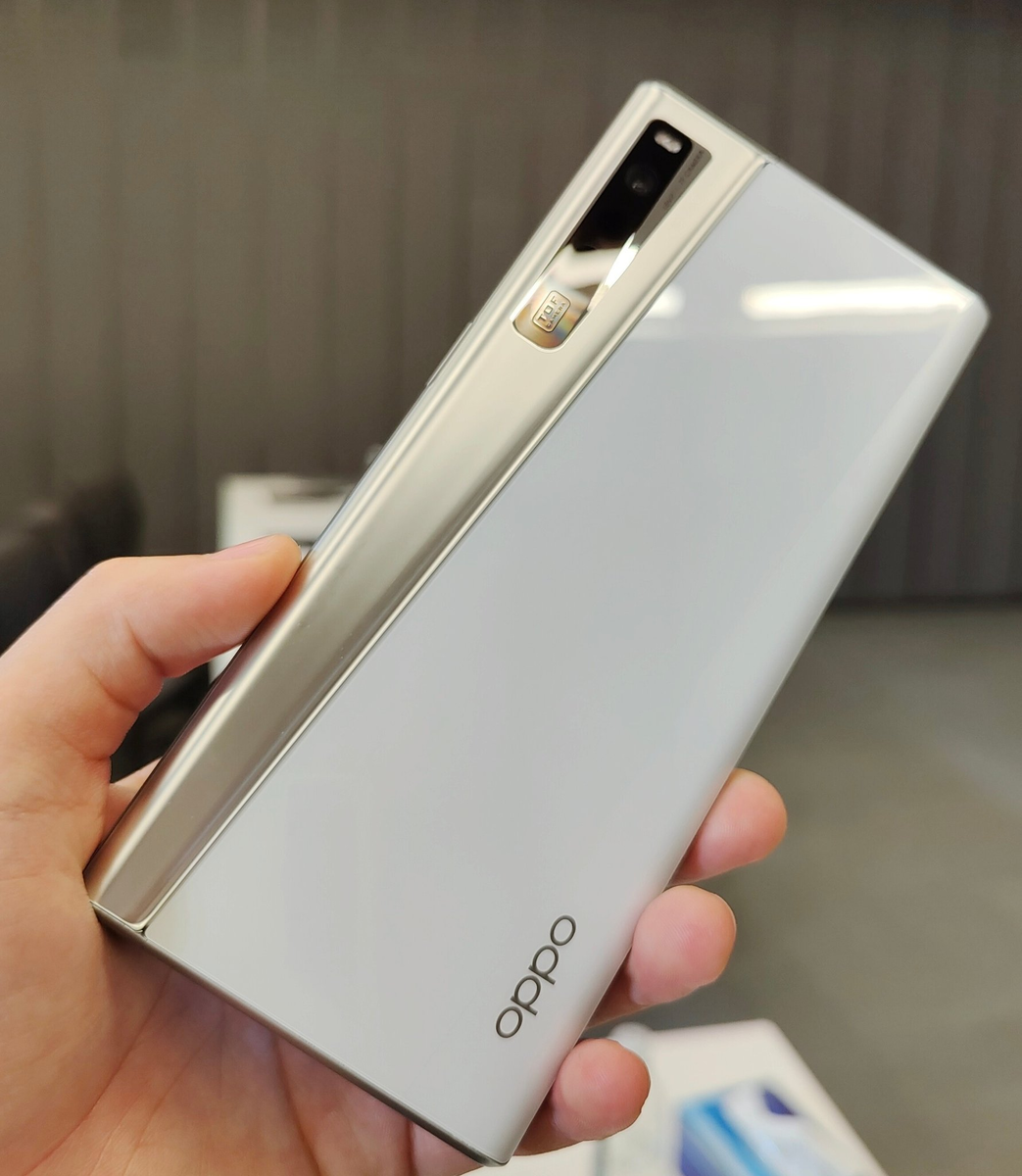 Oppo X 2021