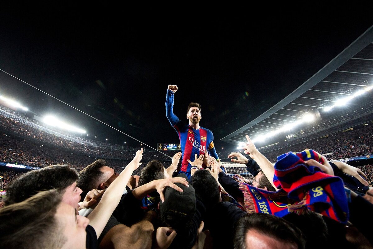 Барселона псж игроки. Лео Месси лига чемпионов. Messi PSG. Фото Месси в Барселоне. Messi 2023.