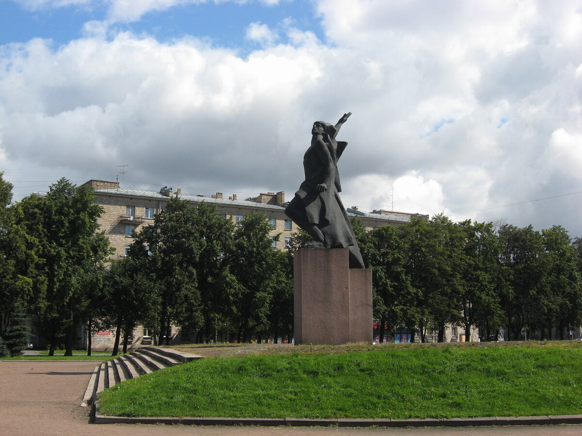 Комсомольская площадь Санкт-Петербург
