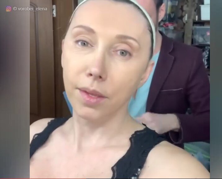 Внешности своей не стесняется: Как 53-летняя Елена Воробей выглядит без макияжа и грима