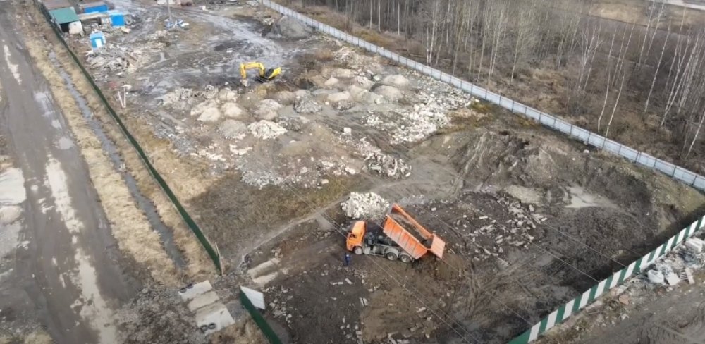  Кадр из видео нелегальных свалок в деревне Новосергиевка. Съемка с квадрокоптера