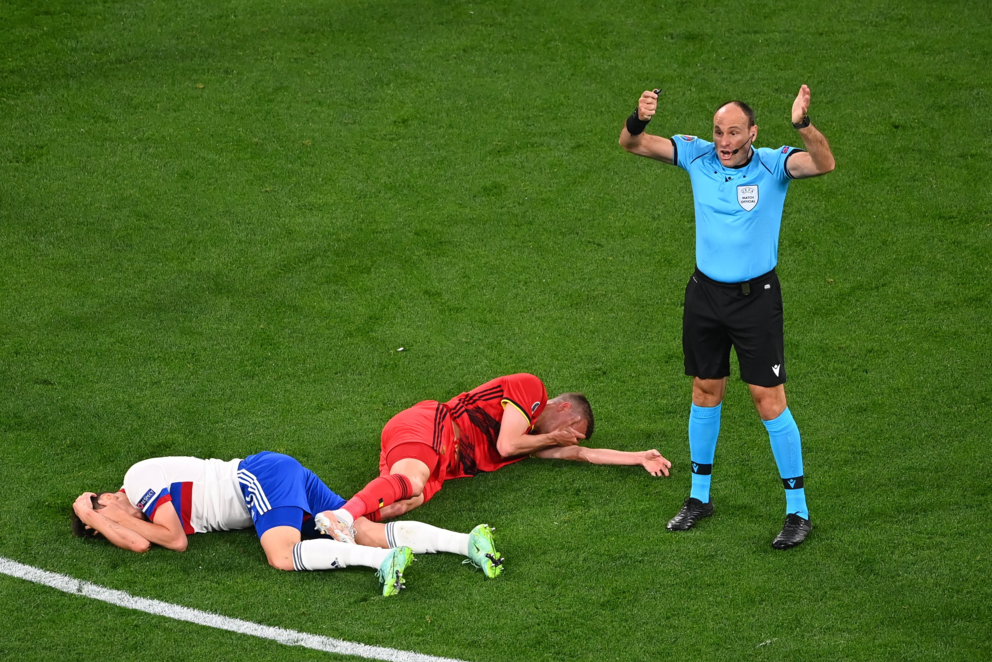 Жесткий футбол на Евро 2020 разрешен