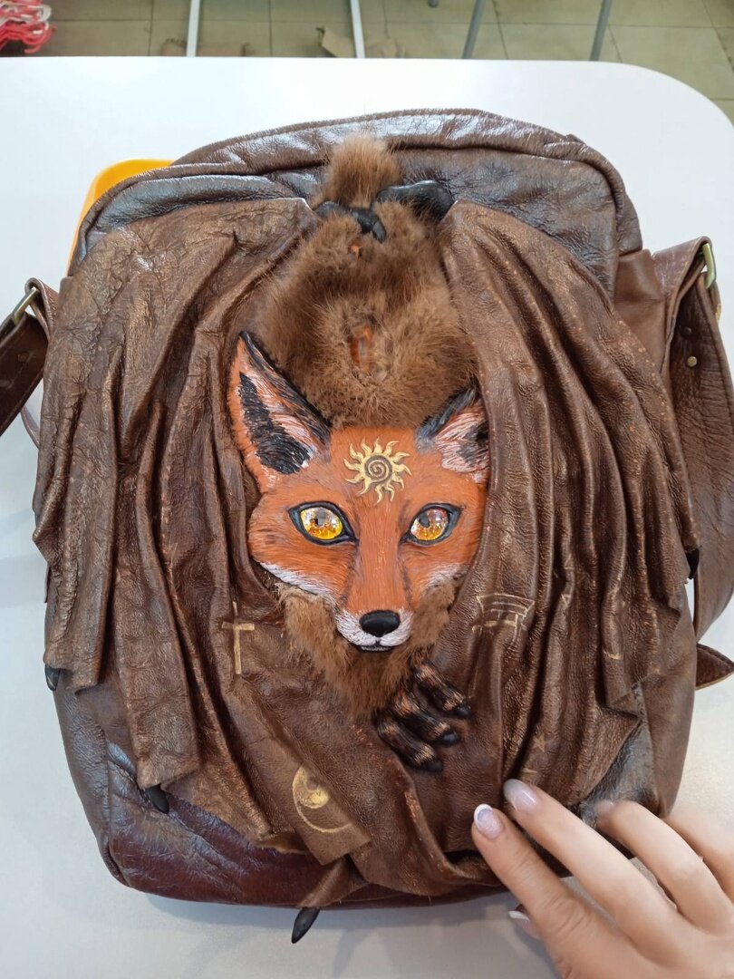 Ку-ку , моя девочка , ку-ку! И выглядывает...