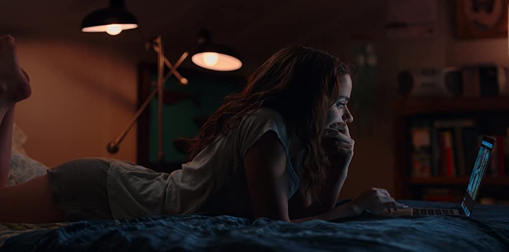 Кадр из фильма The In Between. Режиссер: Арье Позин. Оператор: Брендан Гэлвин. Производство: Industry Entertainment, Paramount Players