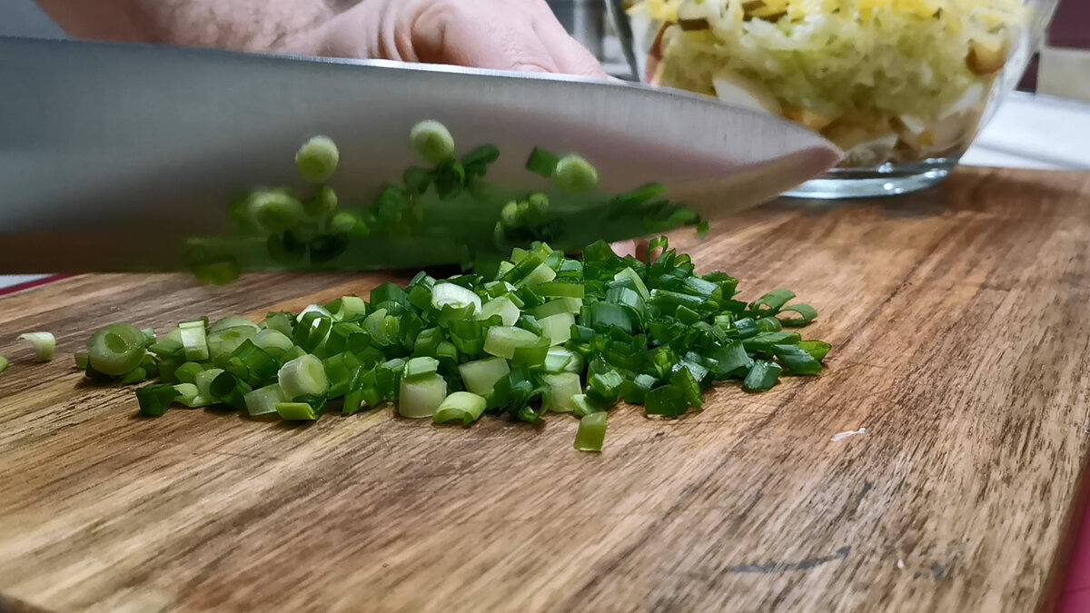 Салат с редькой готовим часто и никогда не остается. Необычайно вкусное  сочетание ингредиентов, отличная закуска на любой стол | Розовый баклажан |  Дзен