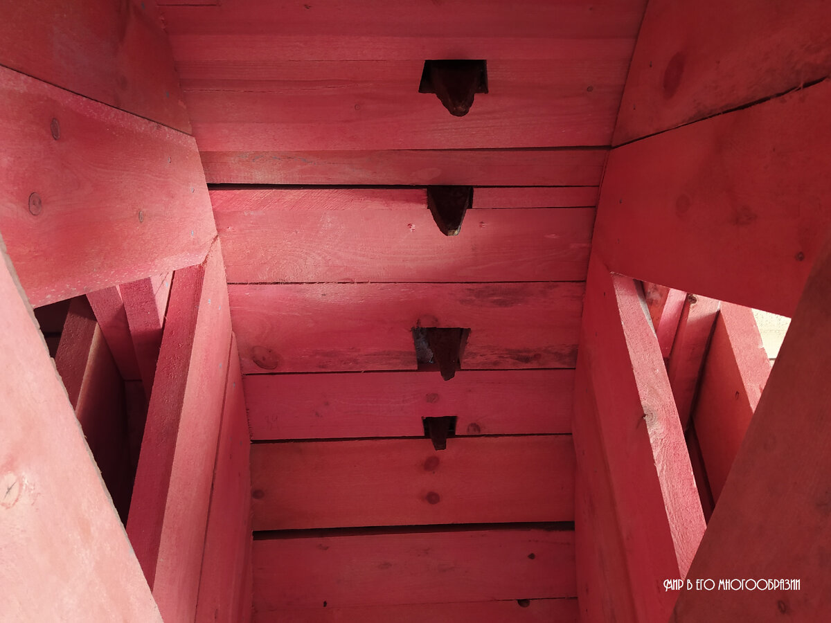 Герса - опускная решётка крепостных ворот