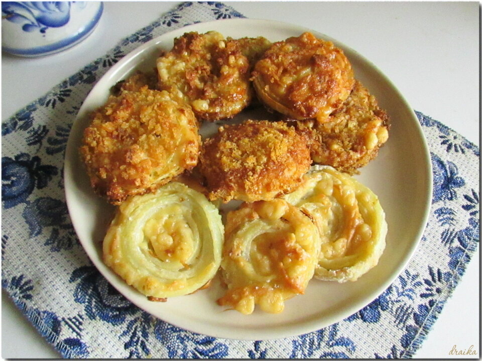 Луковые кольца с сыром