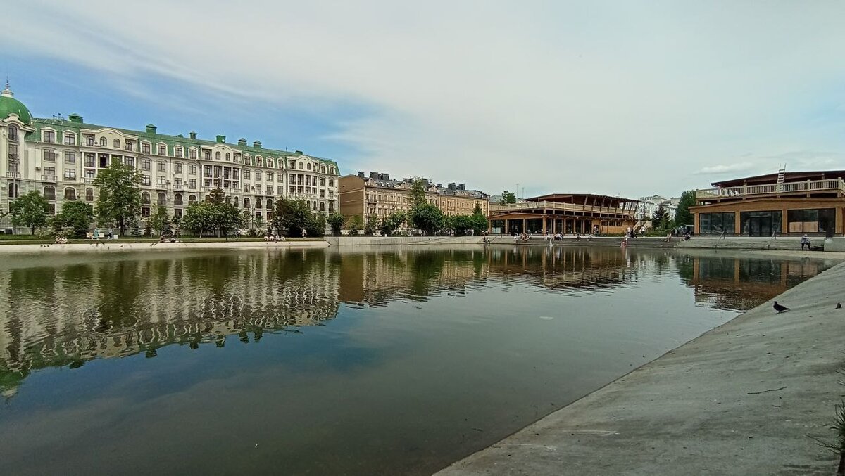 Озеро в казани 5 букв. Чёрное озеро Казань. Парк черное озеро Казань. Парк черное озеро 2023. Чизерия Казань черное озеро.