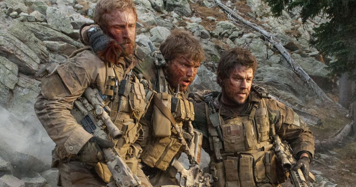 Уцелевший 2013. Уцелевший (Lone Survivor). Уцелевший / Lone Survivor (2013) / военный, боевик, драма. Уцелевший 2005. Маркус латтрелл уцелевший.