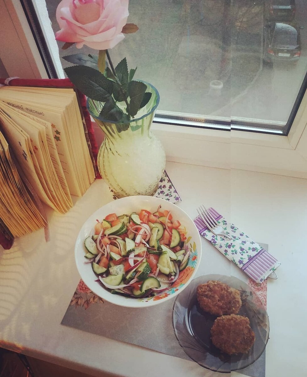 #яготовлюдома #салат #огурцы #котлетки  #мойужин #емихудею #правильноепитание #еда #еданакаждыйдень #домашняяеда 