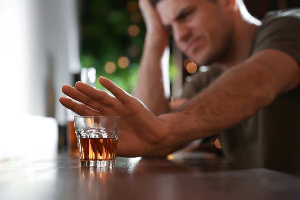 Почему я долго не мог бросить пить: основные ошибки алкоголика