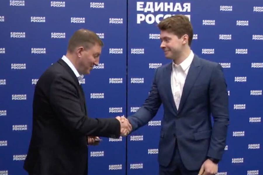 Илья Медведев