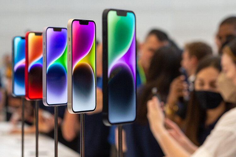 Apple представила сразу четыре новых смартфона. Примечательно, что среди них не было ни одной модели Mini, как в линейке iPhone 12 и 13Фото: Andrej Sokolow/dpa / www.globallookpress.com