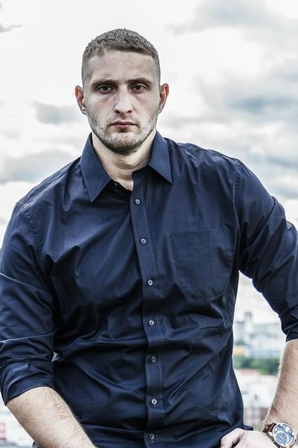 16 лет в области отношений мужчин и женщин