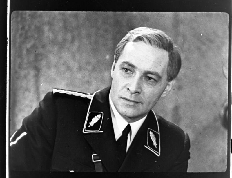Вячеслав тихонов 17 мгновений весны. Вячеслав тихонов семнадцать мгновений весны. Вальтер шелленберг олег табаков. Семнадцать мгновений весны фильм 1973 штирлиц. Константин желдин холтоф.