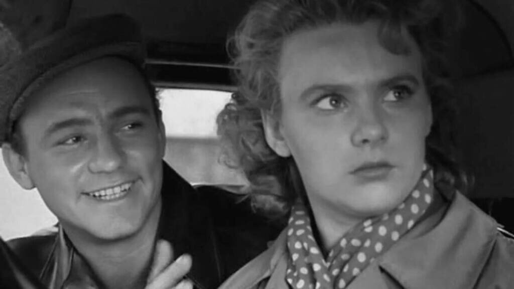 "Весна на Заречной улице"    1956г