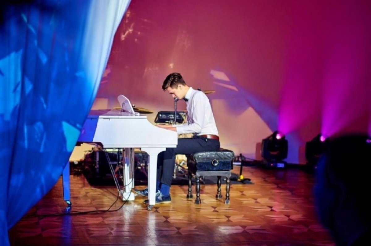    Лучшие друзья – карандаш и нотная бумага.