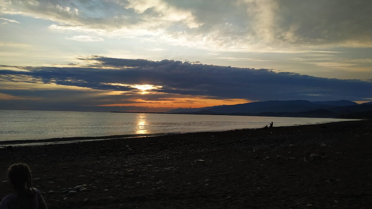 Достойный закат. Тепло и спокойно.