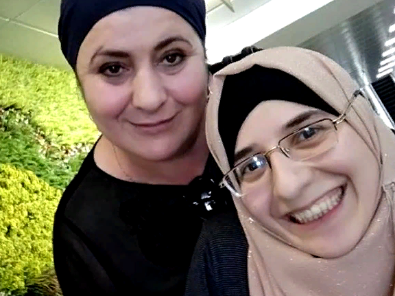 Гита и мама Зумрият