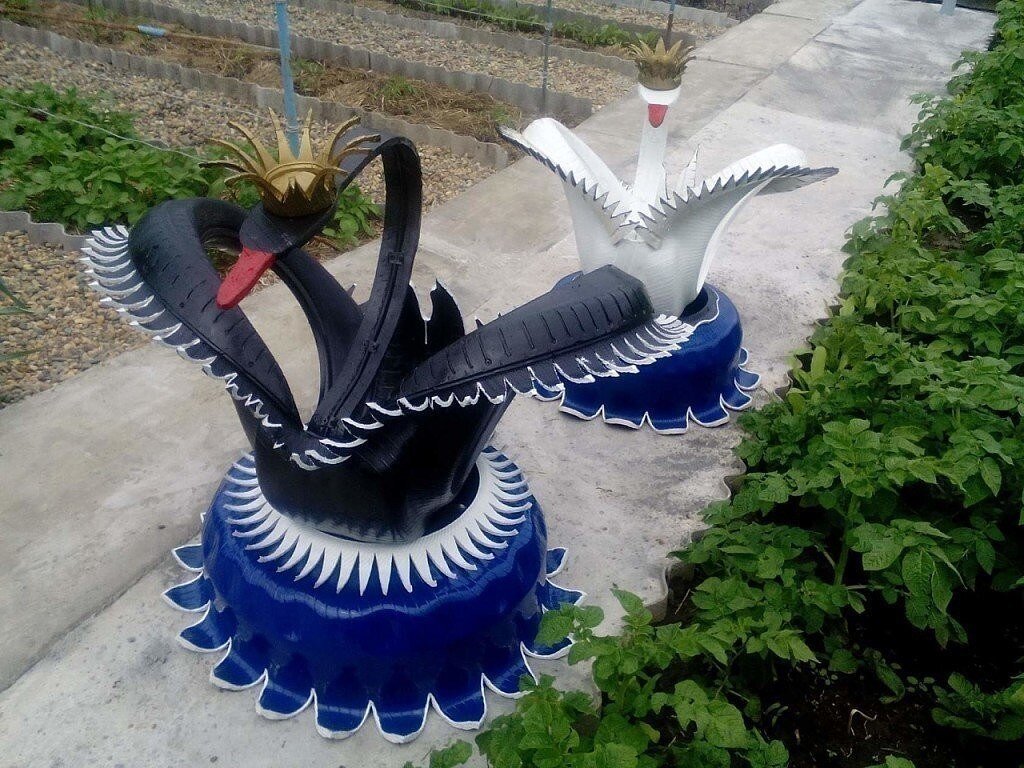 Украшения для сада из покрышек
