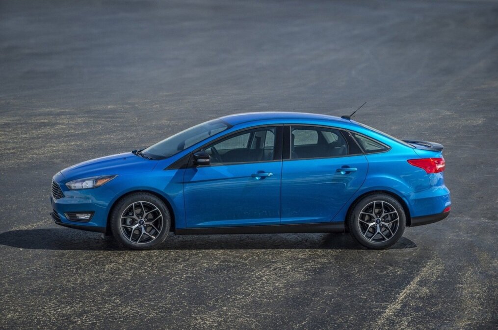 Отзыв на Ford Focus седан II поколение рестайлинг