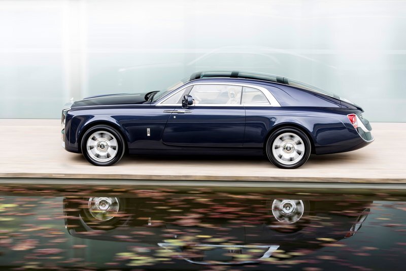 От последней  модели вы будете в шоке!!!!!!!!!! 1.ROLLS-ROYCE SWEPTAIL - 13 000 000$ По заказу клиента, чьё имя держится в секрете, Rolls-Royce изготовил экстравагантное купе Sweptail.-2