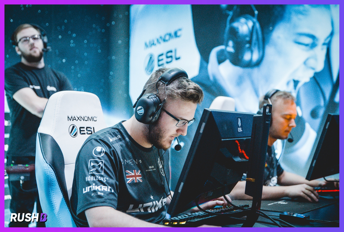 Going gaming. Smooya. Смуя стример. Буткемп. Smooya Alex