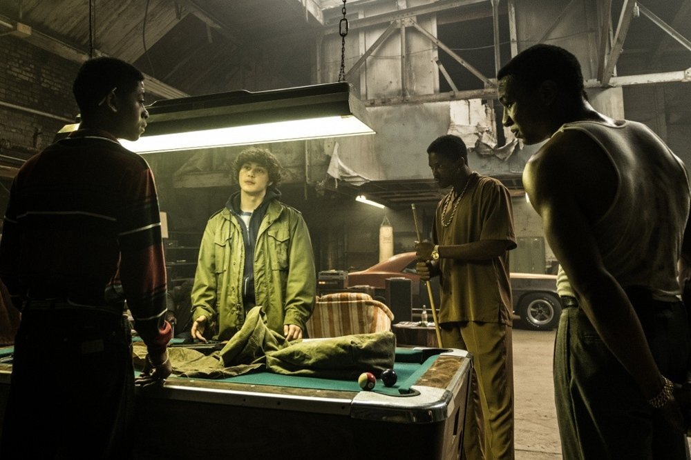 Кадры фильма "Белый парень Рик"