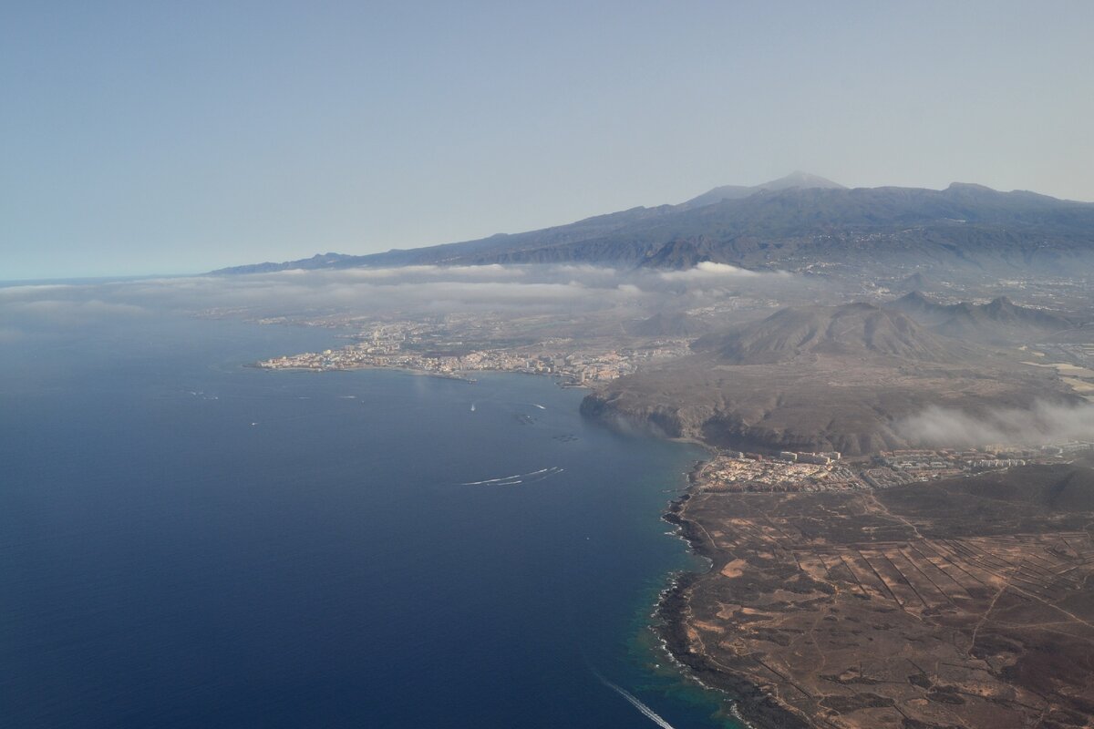 Остров Тенерифе с вулканом Тейде