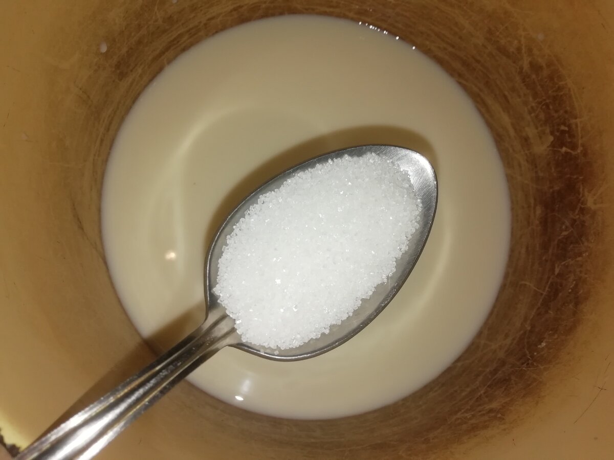 И столовую ложку сахара