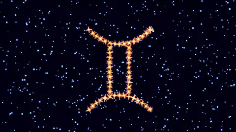 Фото:https://www.zastavki.com/pictures/originals/2017Zodiac_signs_Star_sign_Gemini_111935_.jpg