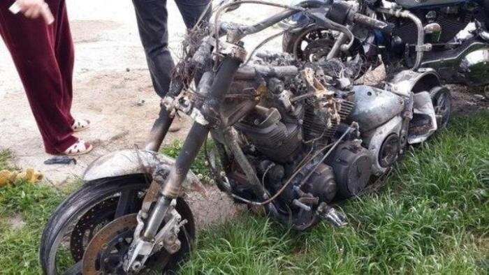 
Вот тебе и мотоцикл.
