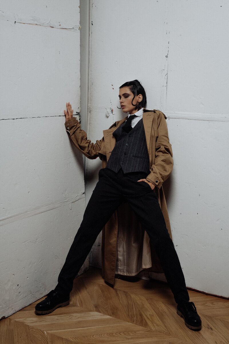 Photo: Иван Волков , Model: Катерина Мельникова, Make up: Анна Стрижёнок, Hair: Анна Гришаткова , Style : Катя Чернышева