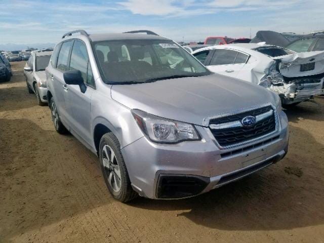 Второе поколение Forester осталось верно старой философии: классические оппозитные моторы, полный привод, дух Японии и всё прочее, что вызывает шевеление волос на коленках субаристов и не всегда понятно обычным людям. Например, четырёхступенчатый автомат и довольно посредственный пластик в салоне. 

Эта генерация занимала конвейер с 2002 до 2007 года.

