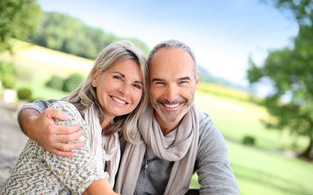 Счастливые муж и жена