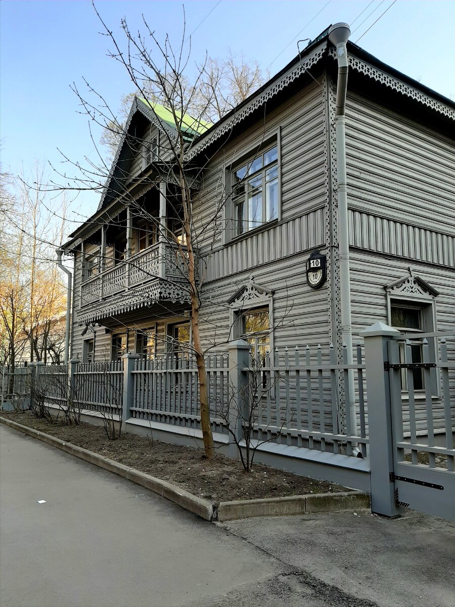 Фасад дома по ул.Профессора Попова