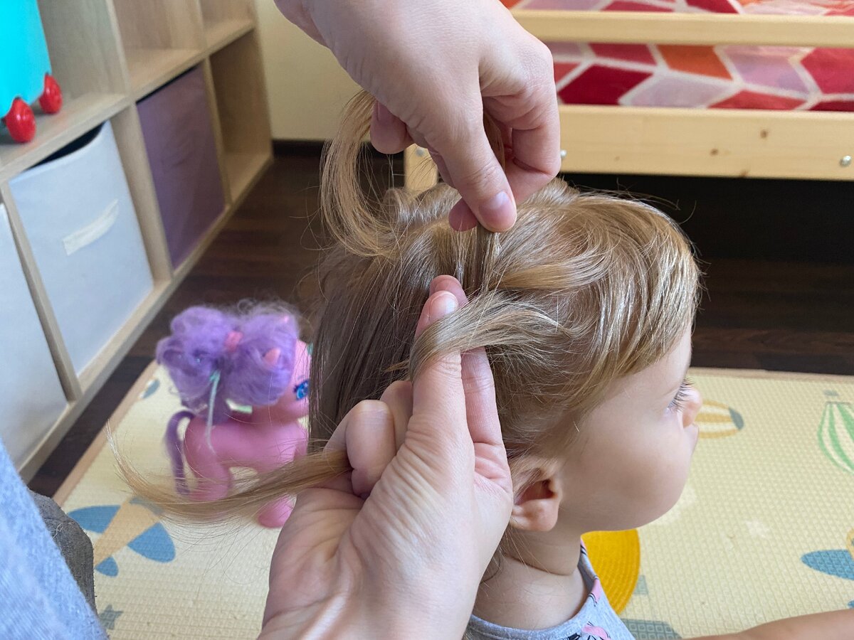 Каждую прядь - назад. Фото из личного архива