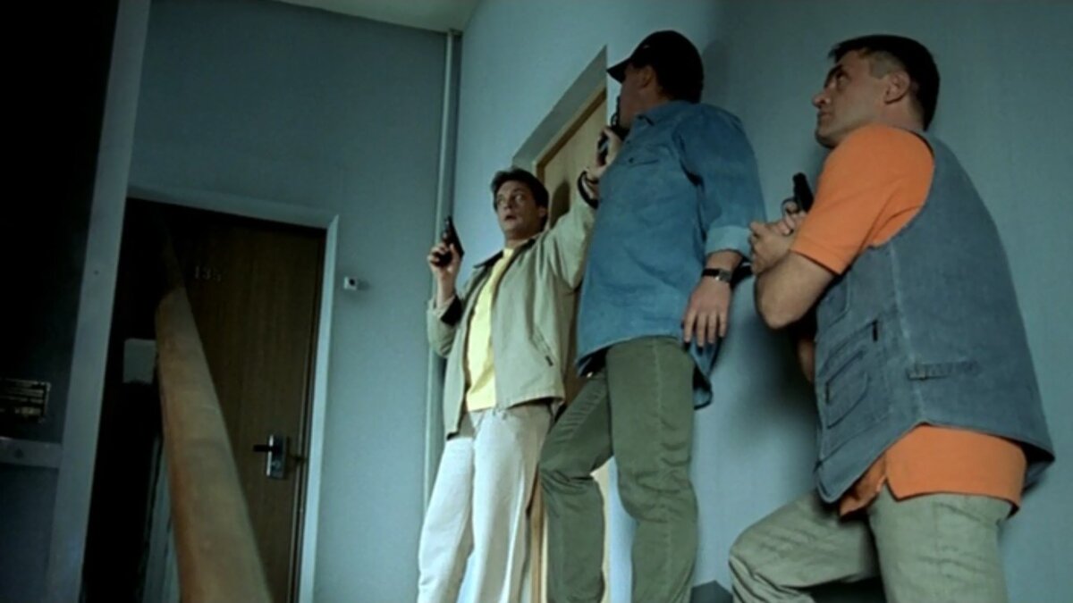 Кадр из сериала "Потерявшие солнце" 2004 г.