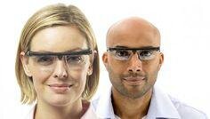 В общем смысле компьютерная диагностика зрения – это любое исследование, проводимое с любым компьютеризированным офтальмологическим прибором. В современно оборудованном офтальмологическом кабинете почти все оборудование – компьютеризировано и обладает широким спектром возможностей. Несмотря на это, наиболее часто под компьютерной диагностикой понимается обследование на приборе авторефрактометр. Данный прибор входит в стандарт оснащения офтальмологического кабинета. С его помощью исследуются следующие функции: