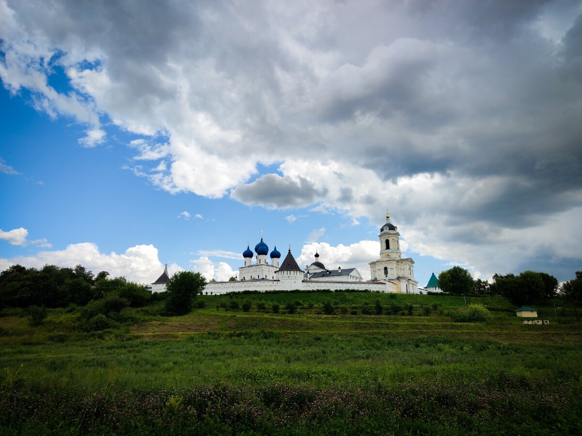 Высоцкий монастырь в Серпухове