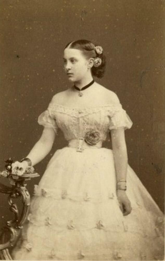 Екатерина Долгорукова - фото с https://yandex.ru/images/ 