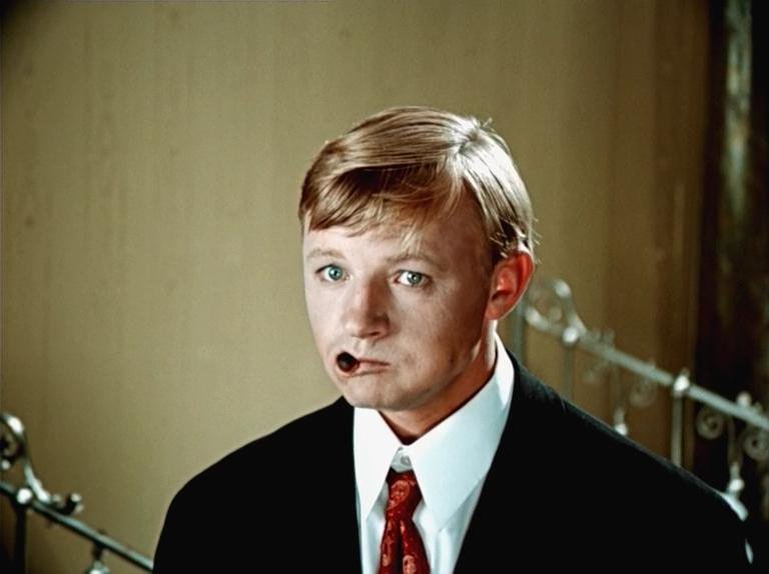 Там, где технарь видит ошибку, гуманитарий наблюдает драму.