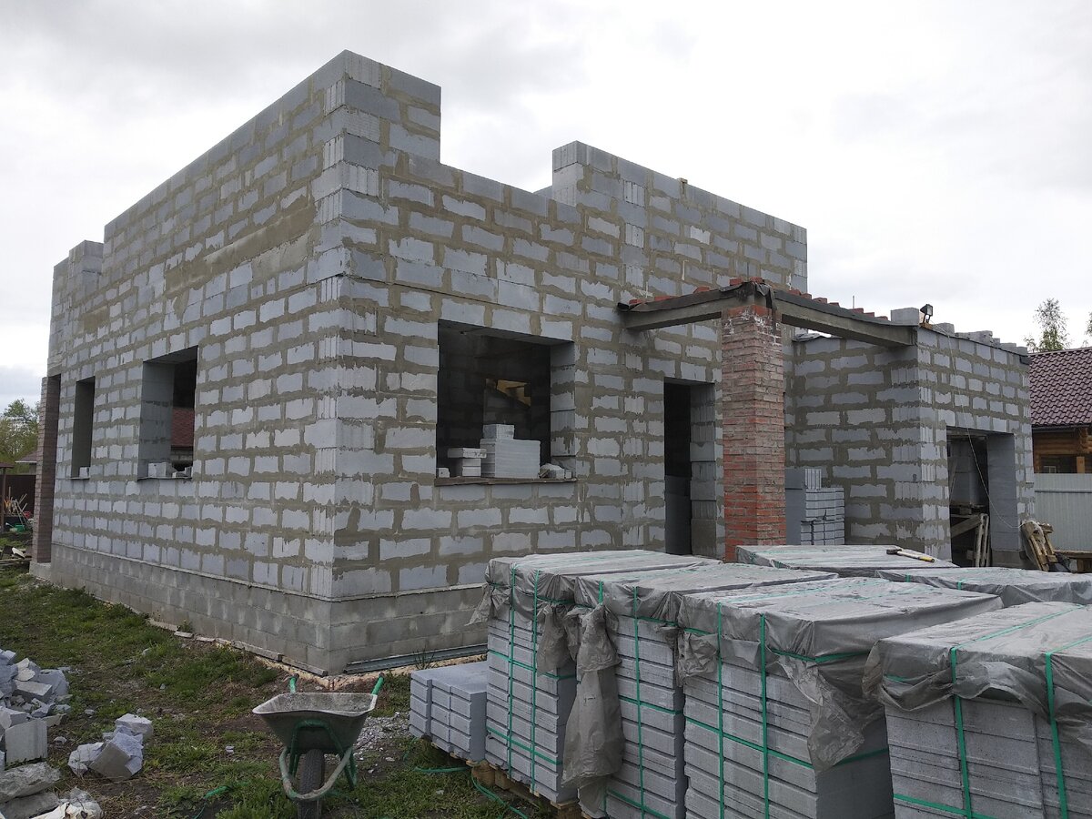 Газоблок куплен, стройка продолжается