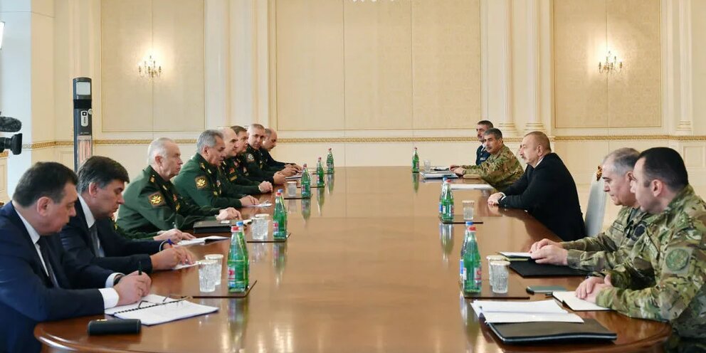 Зачем Шойгу летал в Баку0