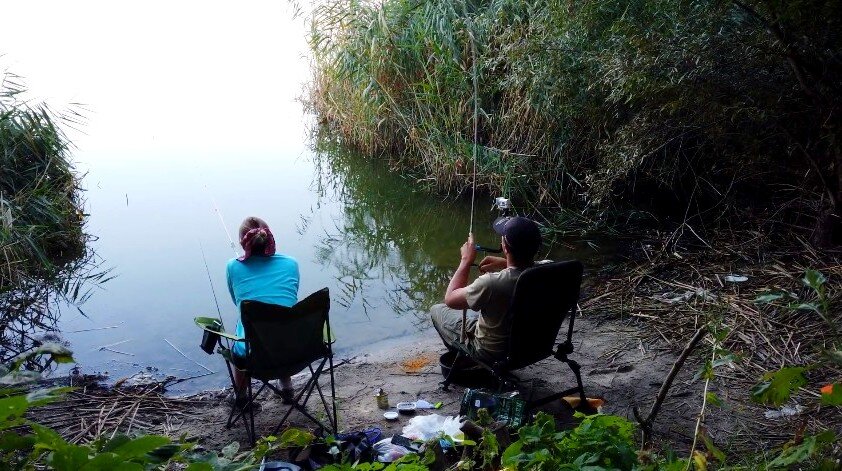 поехали как то с женой на рыбалку