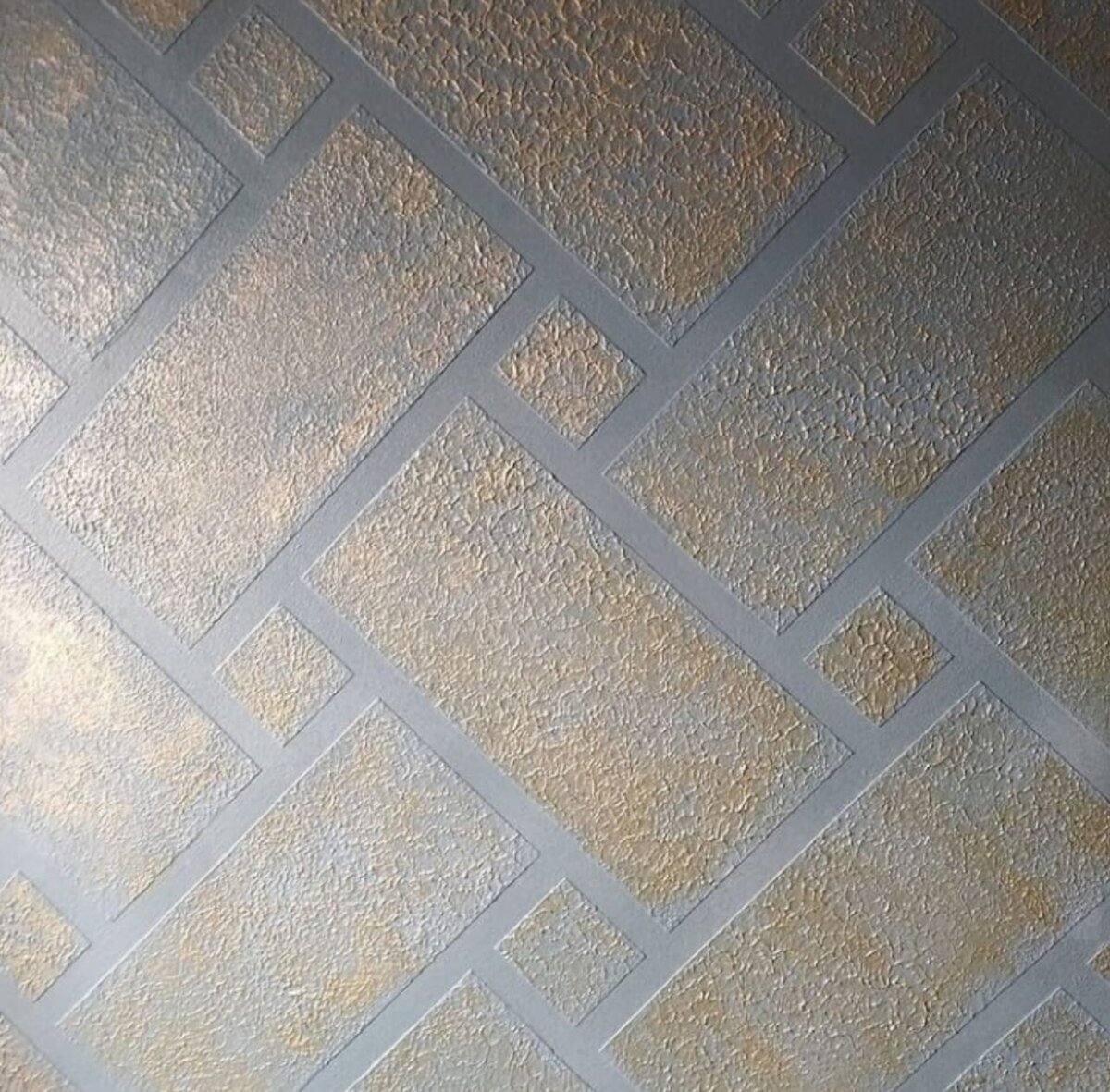 вот нашёл в облаке ту ,самую первую работу. не судите строго!