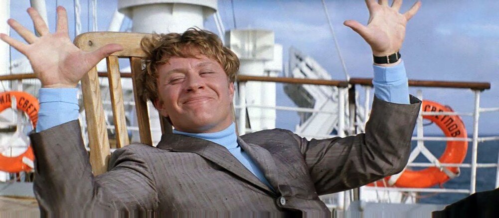 Кадр из фильма "Бриллиантовая рука" (Источник фото: https://www.meme-arsenal.com)