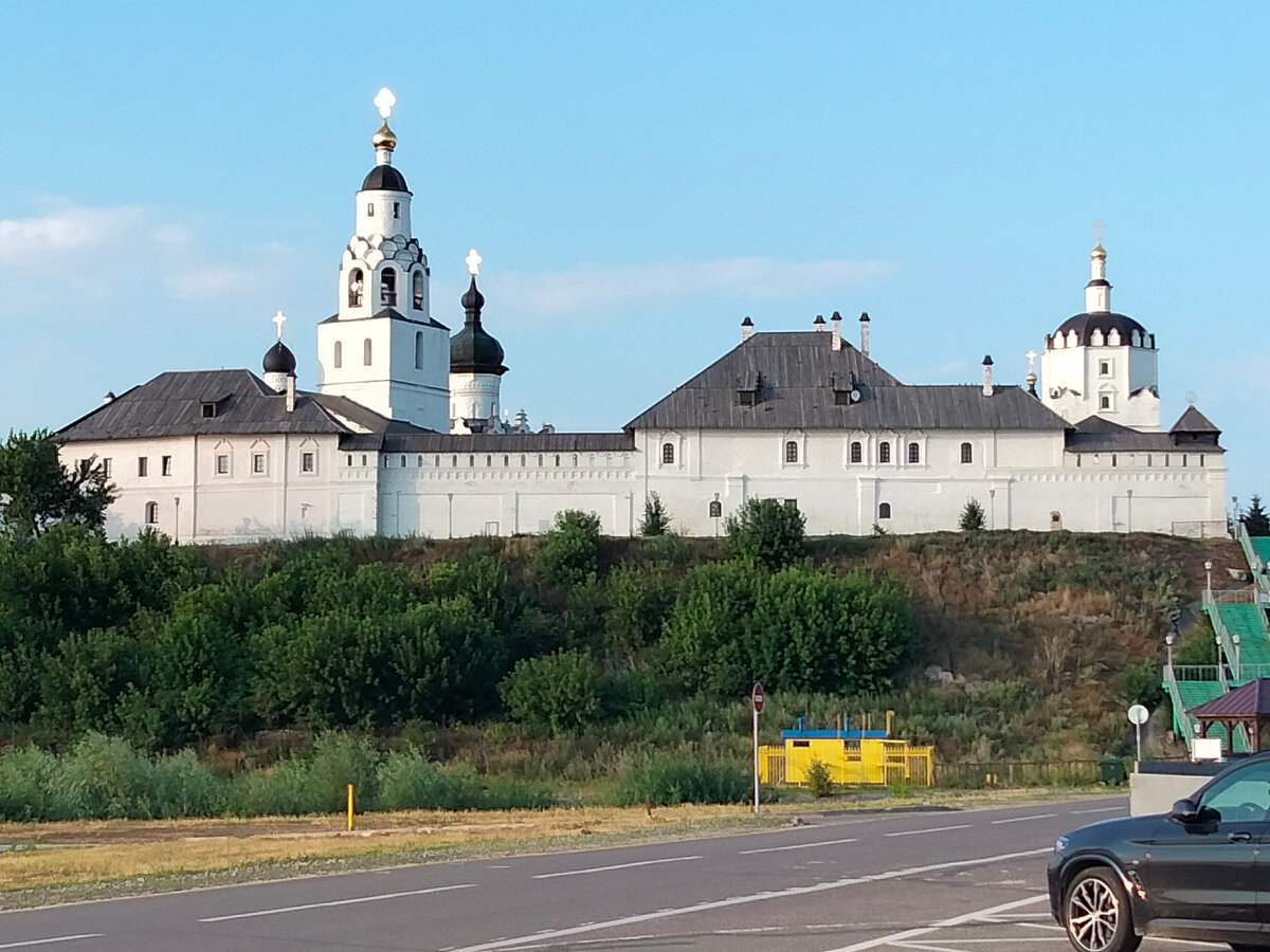 Свияжский мужской Успенский монастырь